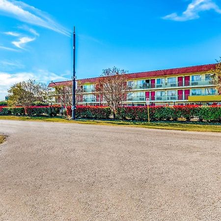 Oyo Hotel Houston Southwest I-69 Екстер'єр фото
