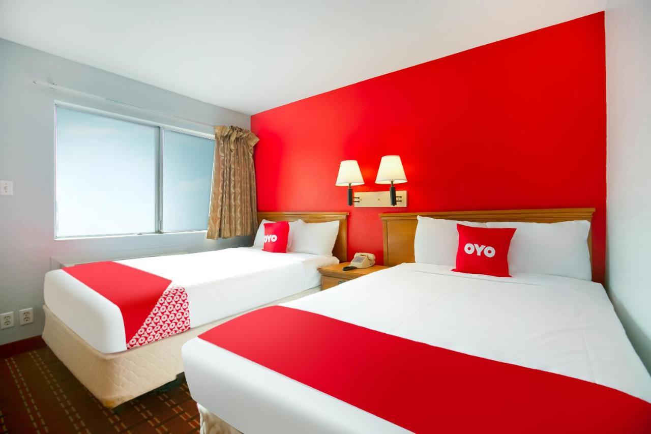 Oyo Hotel Houston Southwest I-69 Екстер'єр фото