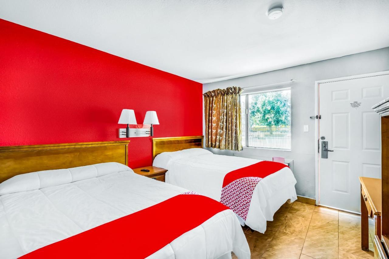 Oyo Hotel Houston Southwest I-69 Екстер'єр фото