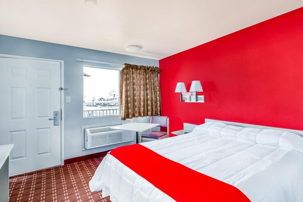 Oyo Hotel Houston Southwest I-69 Екстер'єр фото